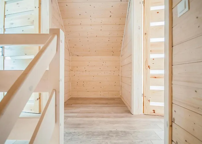 Gorgeous In With Kitchen